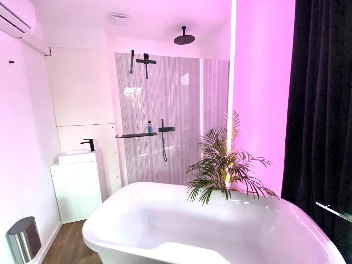 The Square - Vacation Rental With Outdoor Sauna - Centre Of Antwerpen