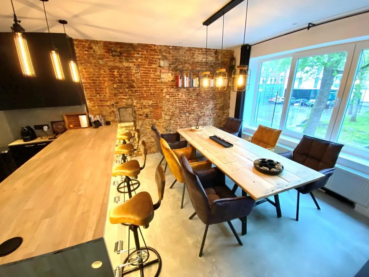 The Square - Vacation Rental With Outdoor Sauna - Centre Of Antwerpen België